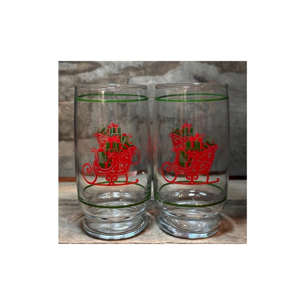 Vintage JC Penney Christmas 8oz Beverage Glasses Set of 2 Santa Sleigh